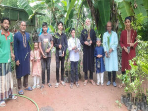 রাউজানে খেজুর-ঔষধি গাছের চারা রোপণ-বিতরণ ও প্রচারণা ক্যাম্পিং অনুষ্ঠিত