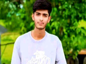 নড়াইলে বিদ্যুৎস্পৃষ্ট হয়ে কলেজ শিক্ষার্থী বিজয় কর্মকারের মৃত্যু