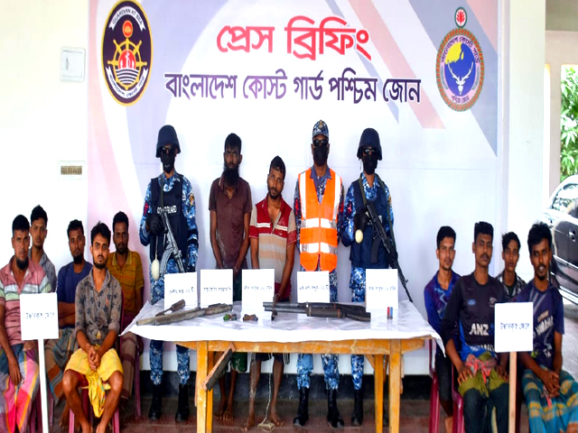 কোস্ট গার্ডের অভিযানে জিম্মি ৯ জেলে উদ্ধারসহ দুই ডাকাত আটক