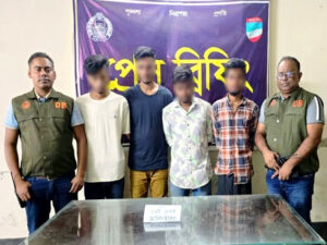 যশোরে ডিবি পুলিশের অভিযানে ৭টি মোটর সাইকেল উদ্ধারসহ ৪ চোর গ্রেফতার