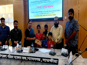 শ্যামনগরে ক্ষুদ্র নৃ-গোষ্ঠীভুক্ত শিক্ষার্থীদের মধ্যে শিক্ষা বৃত্তি প্রদান