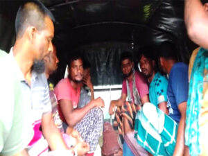 সুন্দরবনের অভয়ারণ্যে অবৈধ প্রবেশের দায়ে ৮ জেলে আটক