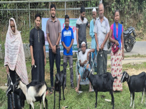 খাগড়াছড়িতে অস্বচ্ছল পরিবারের মাঝে ছাগল বিতরণ