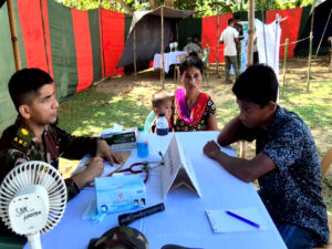 খাগড়াছড়িতে সেনাবাহিনীর উদ্যোগে বিনামূল্যে চিকিৎসা সেবা প্রদান