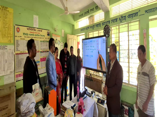 ইটছড়ি সরকারি প্রাথমিক বিদ্যালয়ে ডিজিটাল মাল্টিমিডিয়া স্থাপন