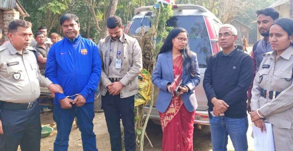 গাঁজা চাষের দায়ে দুইজনকে ভ্রাম্যমাণ আদালতে জেল জরিমানা