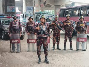 ঈদযাত্রা নির্বিঘ্ন করতে রাজধানীতে বিজিবি মোতায়েন